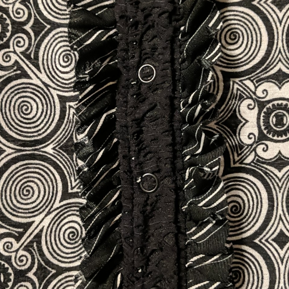 Button down blouse - Picture 2 of 7